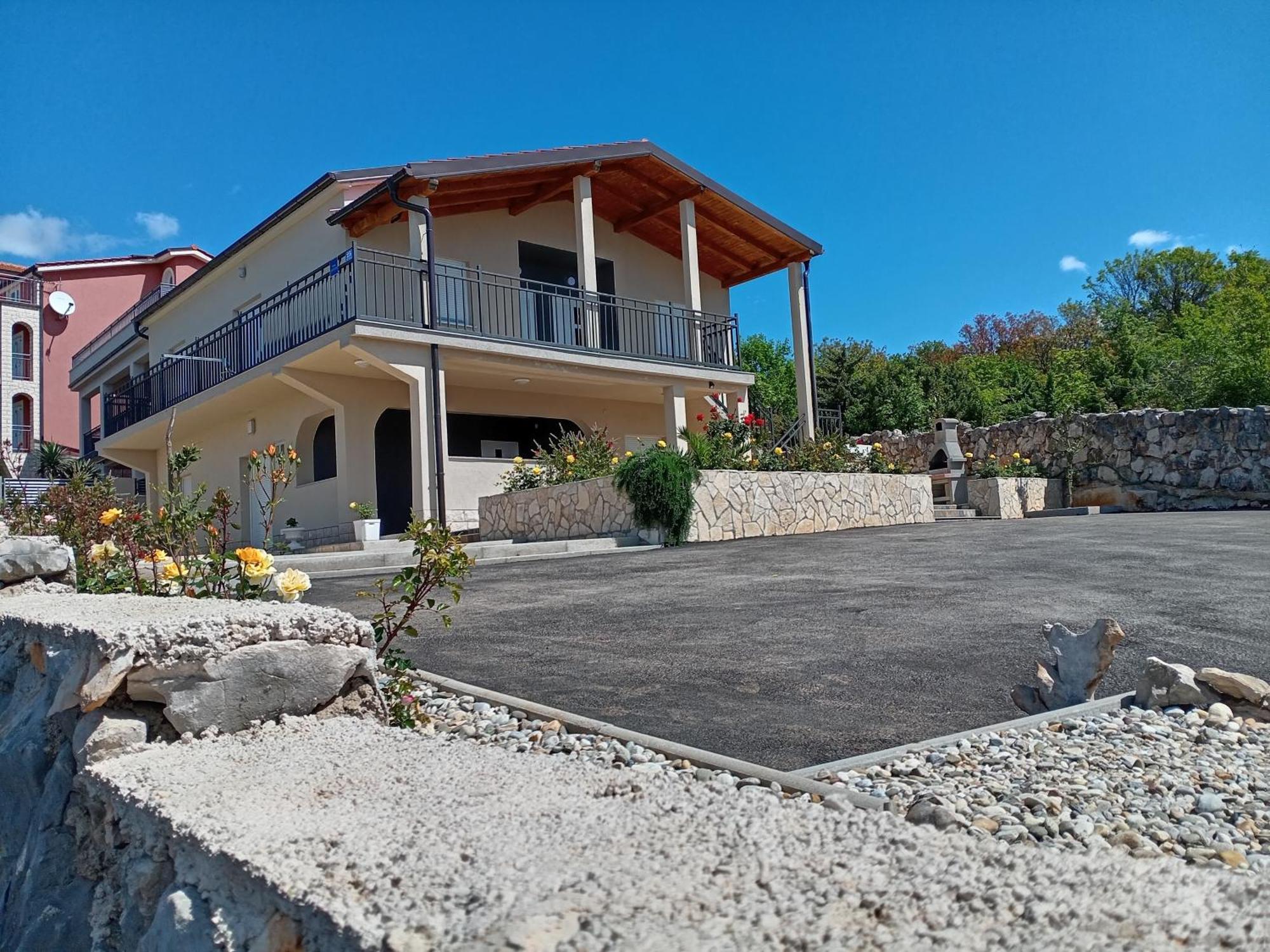 Apartmani Suzana Crikvenica Ngoại thất bức ảnh