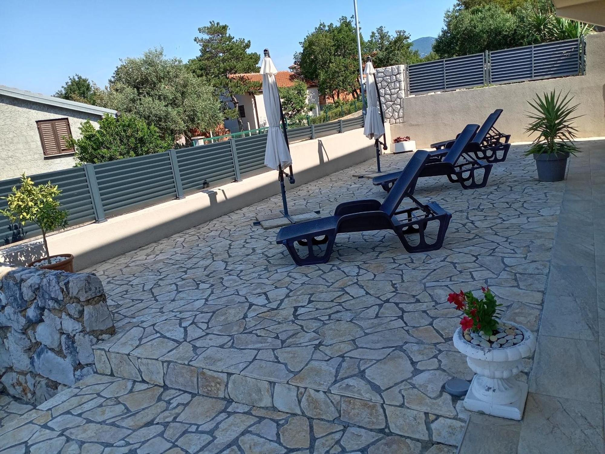 Apartmani Suzana Crikvenica Ngoại thất bức ảnh