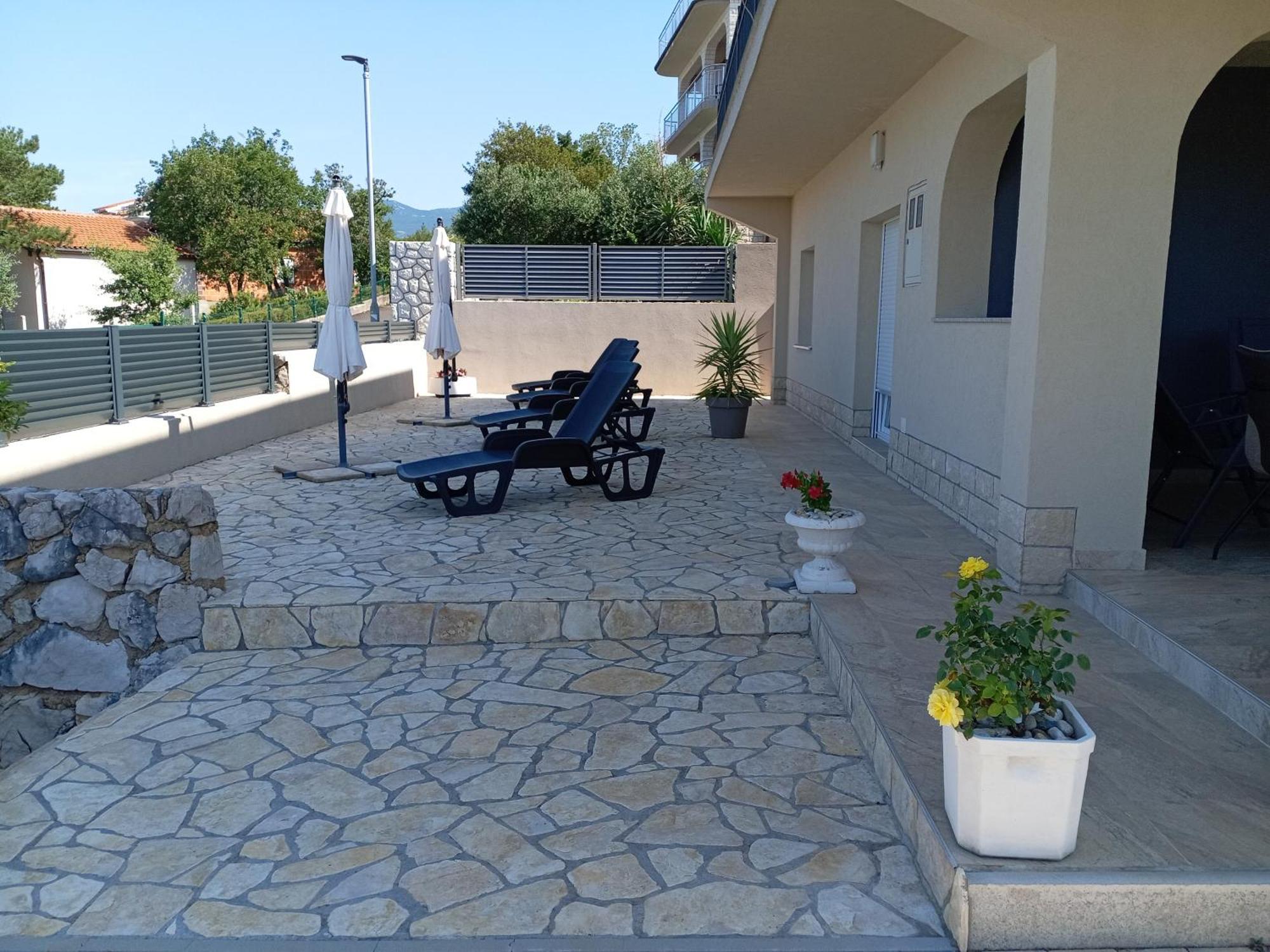 Apartmani Suzana Crikvenica Ngoại thất bức ảnh